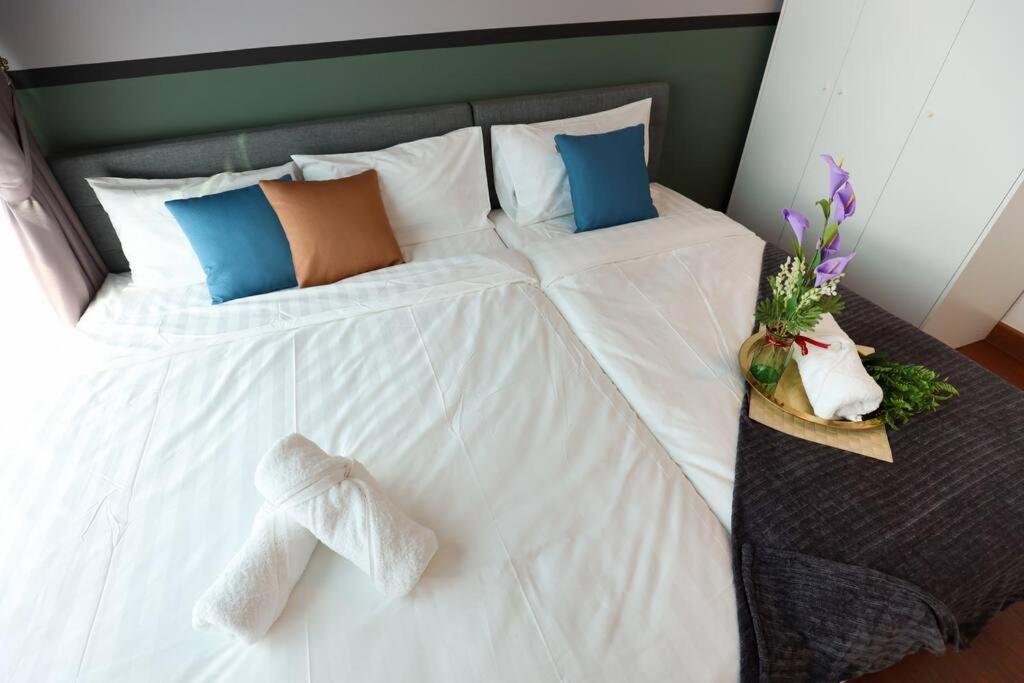 Elegant Homes 9Pax 5Bed Sunway Pyramid-Lagoon 2 Car Park Petaling Jaya Bagian luar foto