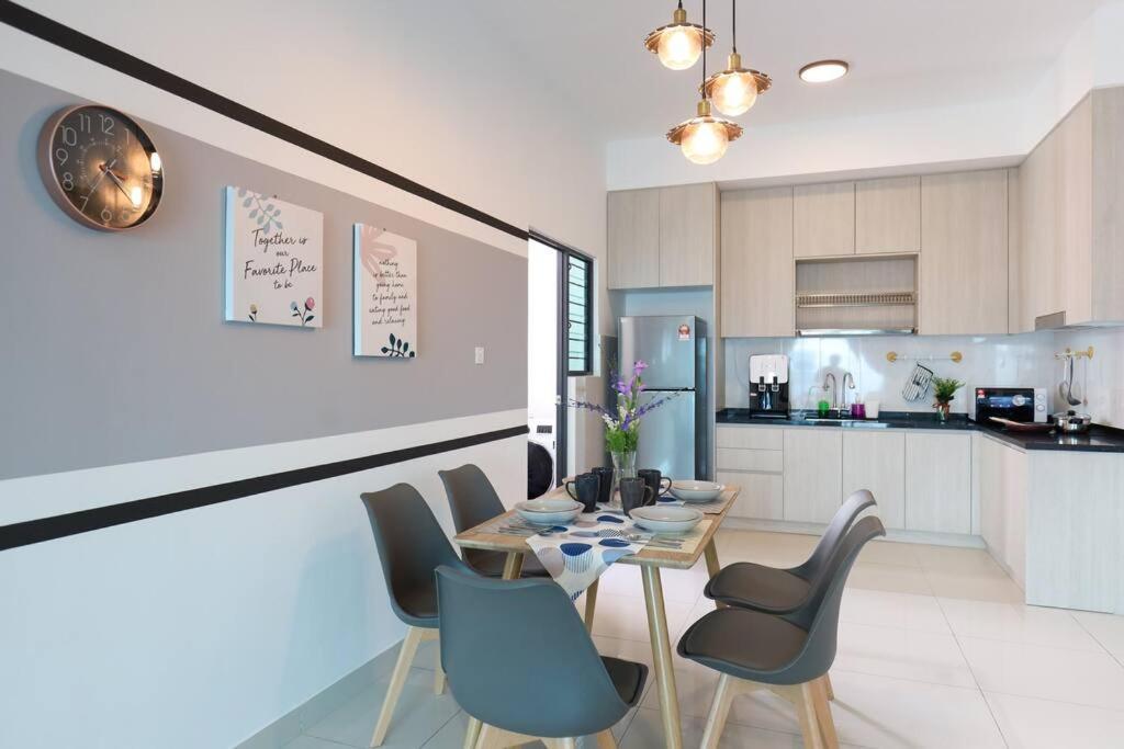 Elegant Homes 9Pax 5Bed Sunway Pyramid-Lagoon 2 Car Park Petaling Jaya Bagian luar foto