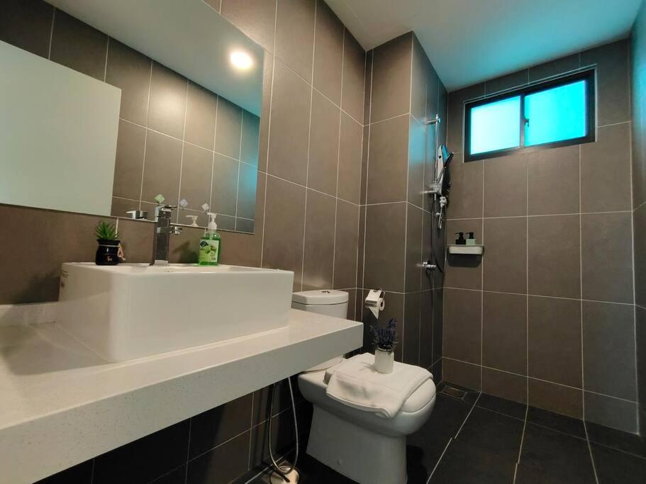 Elegant Homes 9Pax 5Bed Sunway Pyramid-Lagoon 2 Car Park Petaling Jaya Bagian luar foto