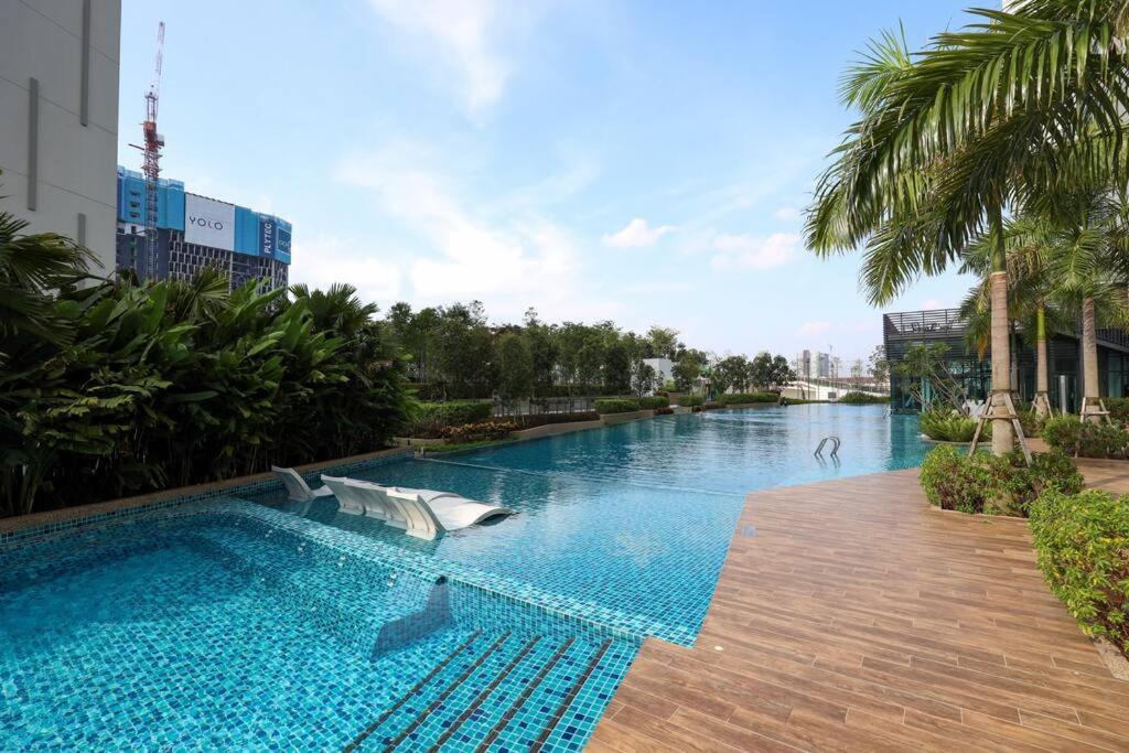 Elegant Homes 9Pax 5Bed Sunway Pyramid-Lagoon 2 Car Park Petaling Jaya Bagian luar foto
